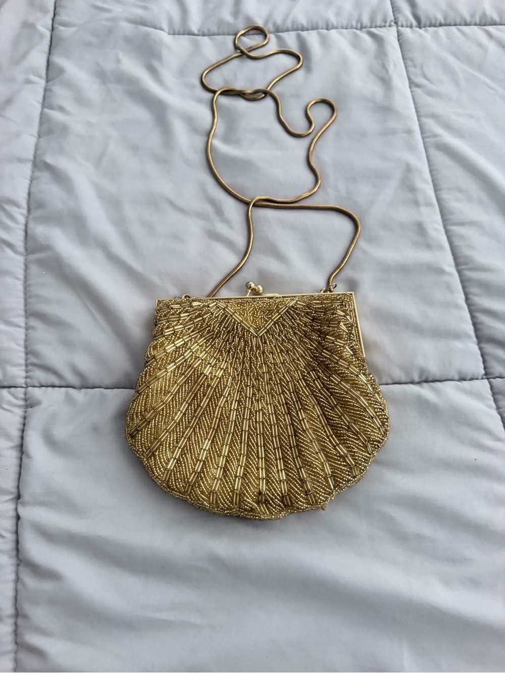 Vintage Gold Beaded Shell Evening Bag with Chain Strap - Picture 2 of 4